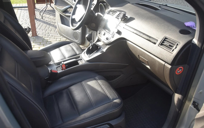 Ford Kuga cena 29000 przebieg: 302200, rok produkcji 2008 z Nekla małe 631